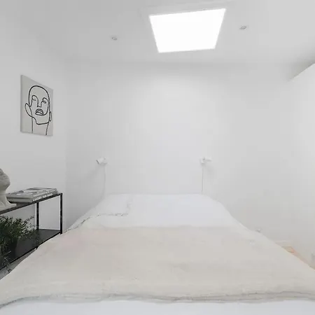 Charming And Stylish Apartment Next To Nyhavn Appartement