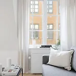 Charming And Stylish Apartment Next To Nyhavn Kopenhag